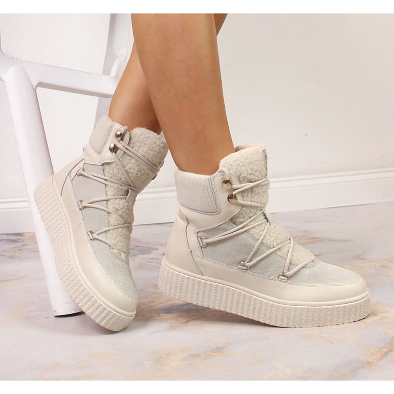 Kožne čizme na vezanje na svijetlo bež Laura La.Fi platformi 1