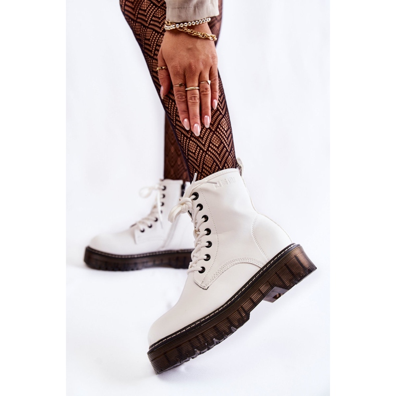 Ženske čizme s patentnim zatvaračem Big Star KK274536 Bijele bijela 2