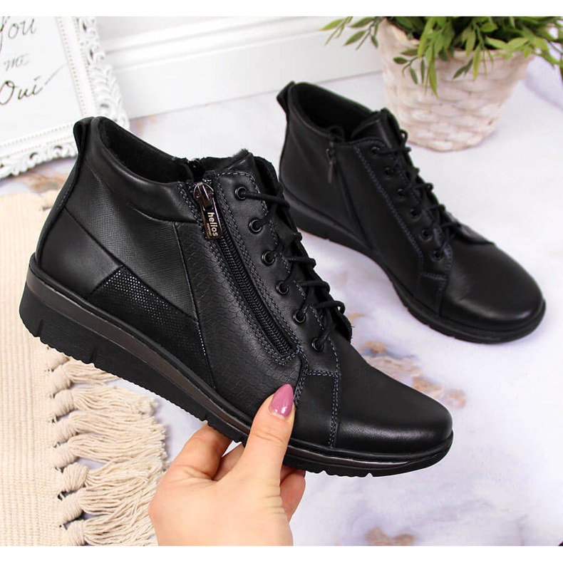 Kožne ženske čizme na klin crne Helios 567 crno 1