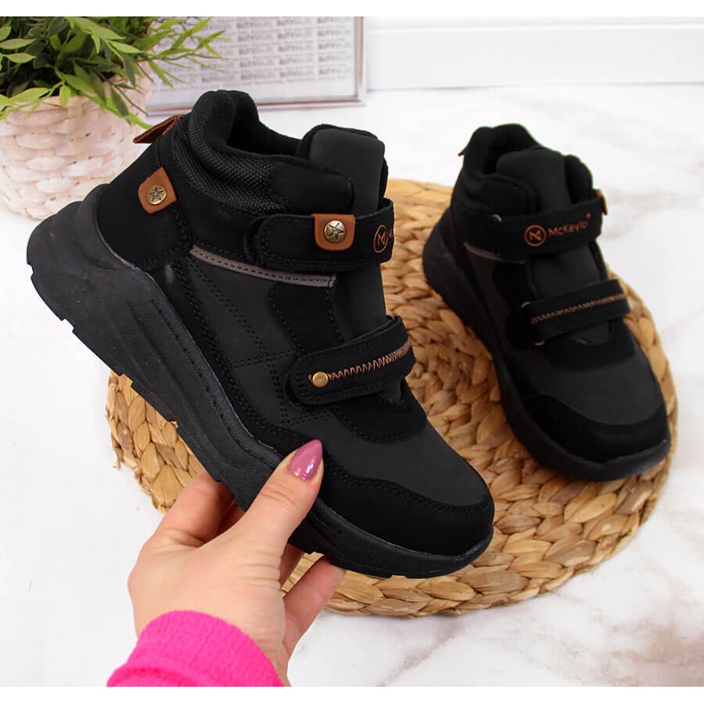 Crne čizme za dječake s čičak kopčama McKeylor crno 1