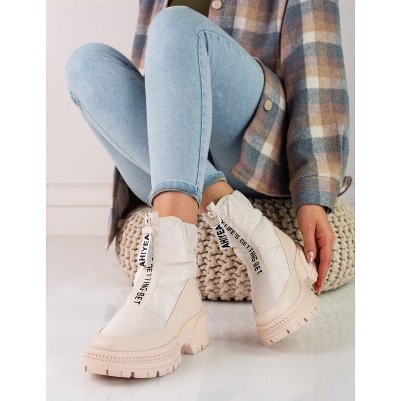 Ženske čizme za snijeg bež boje na platformi Shelovet 1