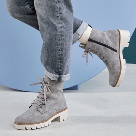 Udobne sive ženske tople čizme s platformom Rieker X5701-40 siva 2