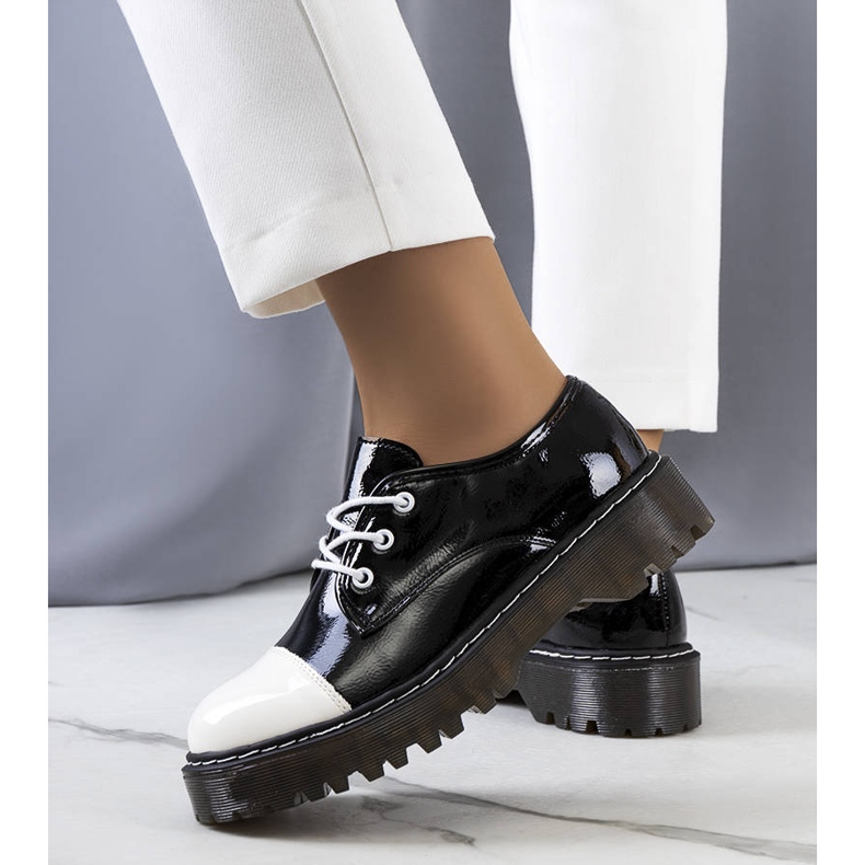 PA1 Crne lakirane Cardin cipele bijela crno 2