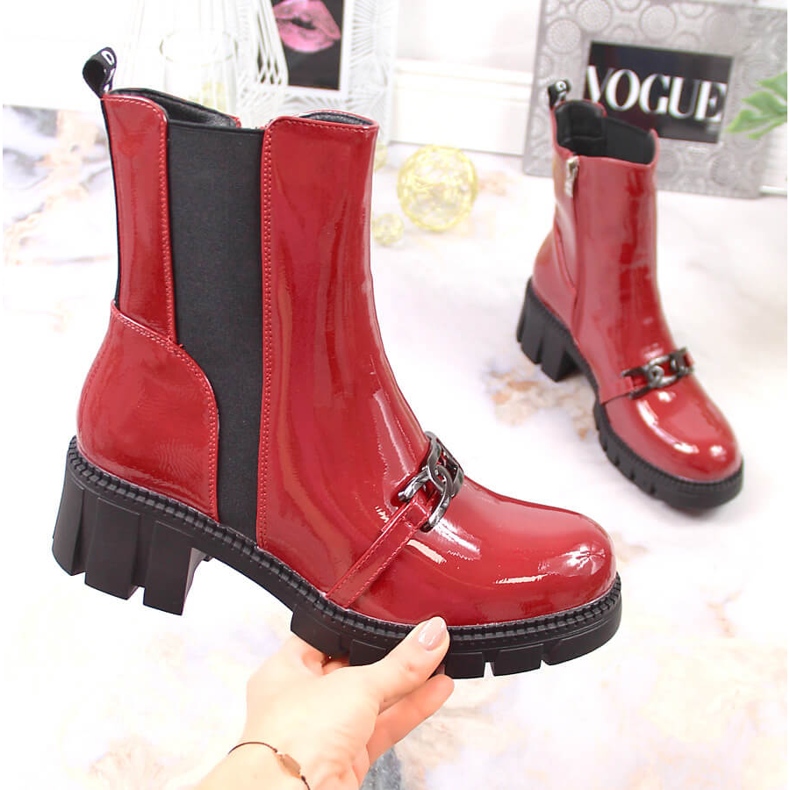 Čizme lakirane na blok i platformu sa lancem, tople crvene Potocki crvena 1