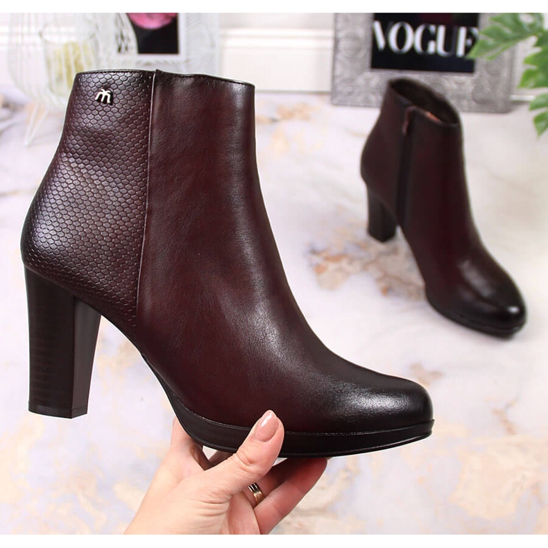 Kestenjaste tople ženske čizme na stup M. Daszyński klaret 1