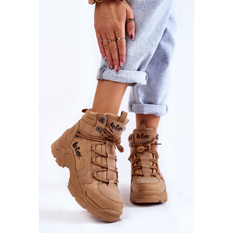 Ženske cipele za planinarenje Trappers Lee Cooper LCJ-22-31-1442 smeđe bež 1