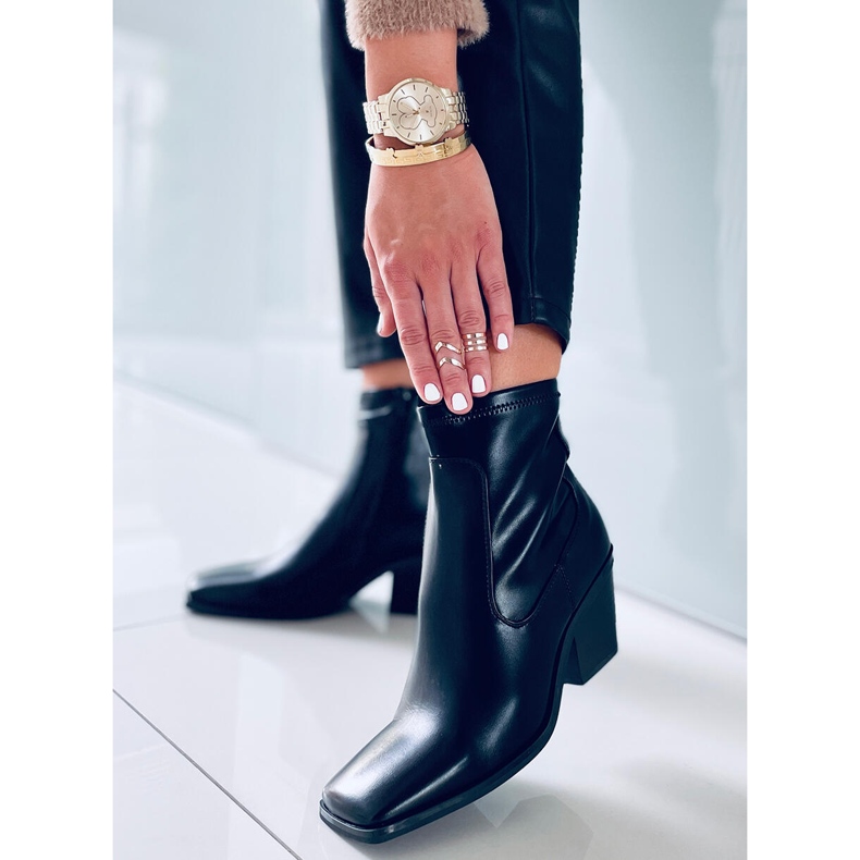 PA1 Arya crne visoke pete crna 2