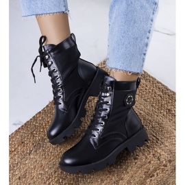 BM Crne izolirane čizme marke Orozo crno 1