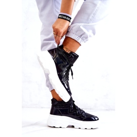 Ženske crne izolirane sportske cipele crno 2