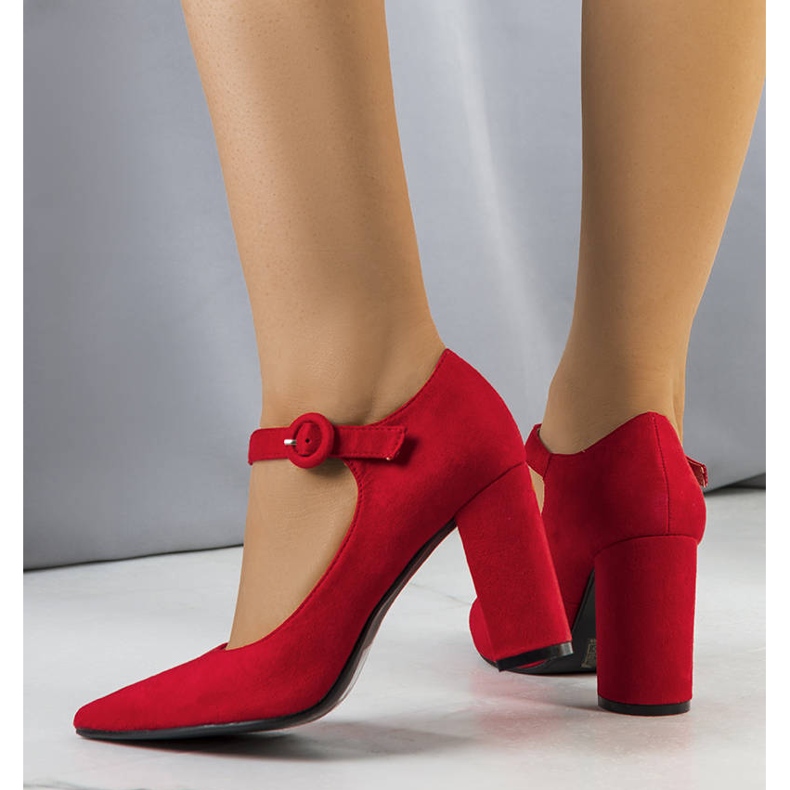 PA1 Crvene salonke na stupu Keller crvena 1