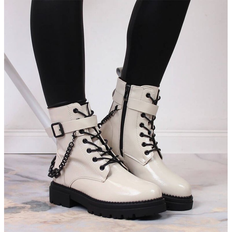 Lakirane čizme s lancem izoliranim Laura La.Fi W PMR28 bež 2