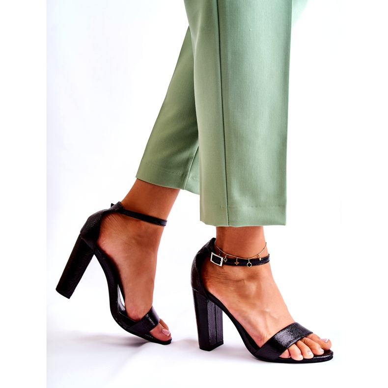 PG1 Klasične kožne sandale na šipki crne Sallen crno 2