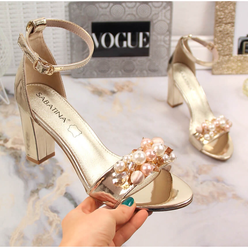 Ženske sandale na ogledalu sa zlatnim perlicama Sabatina B185-2 zlatna 1