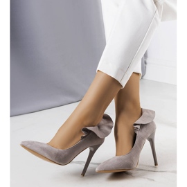 BM Sive štikle s volanima iz Jasmisa siva 2