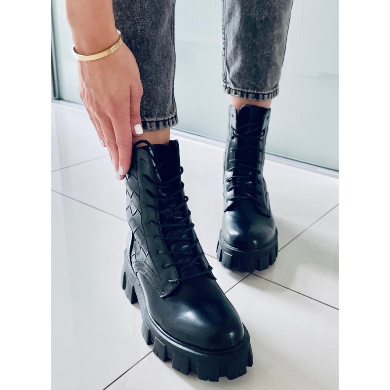 BM Alfre Black Lace-up Workers crno 2