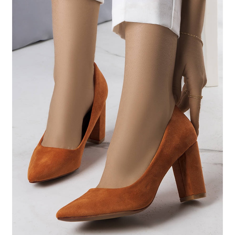 PA1 Smeđe cipele s petom iz Achele smeđa 1