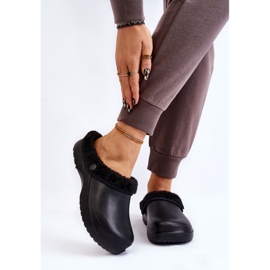 PM2 Ženske tople pjenaste papuče Crocs Black Cova crna 1