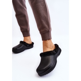 PM2 Ženske tople pjenaste papuče Crocs Black Cova crna 2