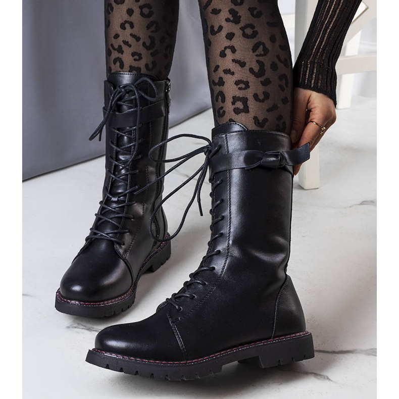 PA1 Crne izolirane čizme iz Corbi crna 1