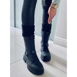 BM Kieran Crne ravne čizme na vezanje crno 2