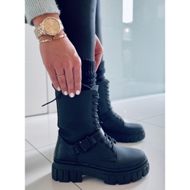 BM Kieran Crne ravne čizme na vezanje crna 1