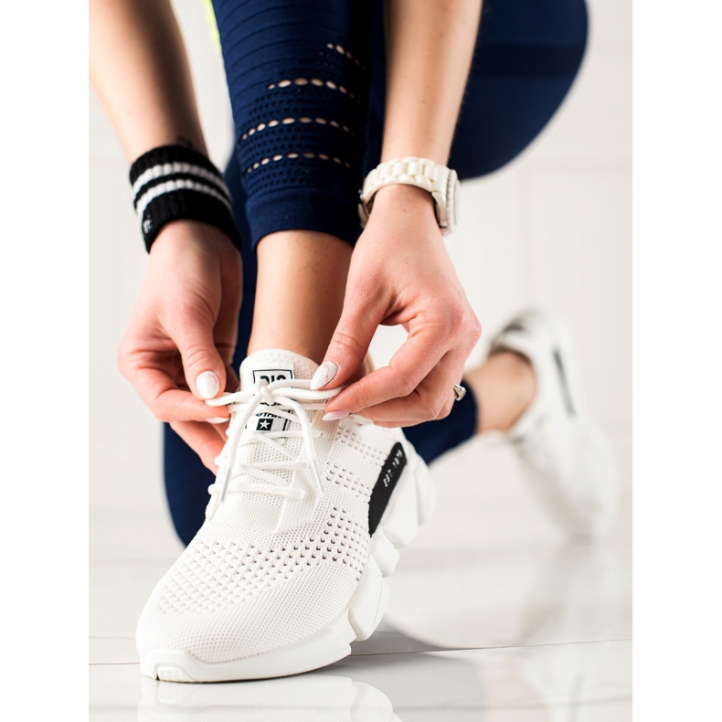 Ažur ženske tenisice Big Star JJ274271 bijela 2