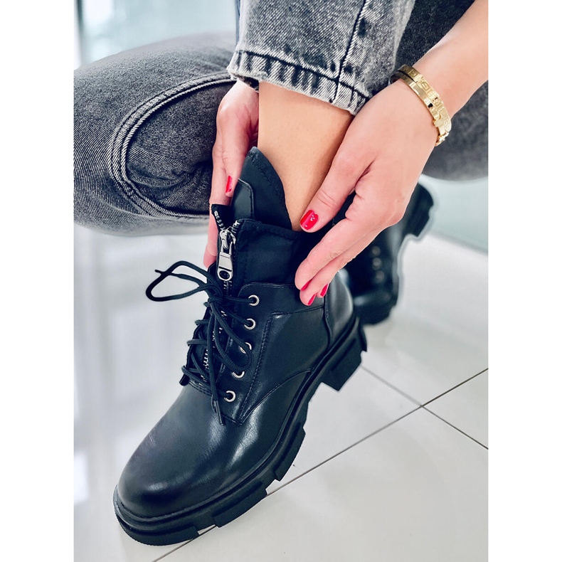 BM Ženske čizme na vezanje Wilde Black crno 1