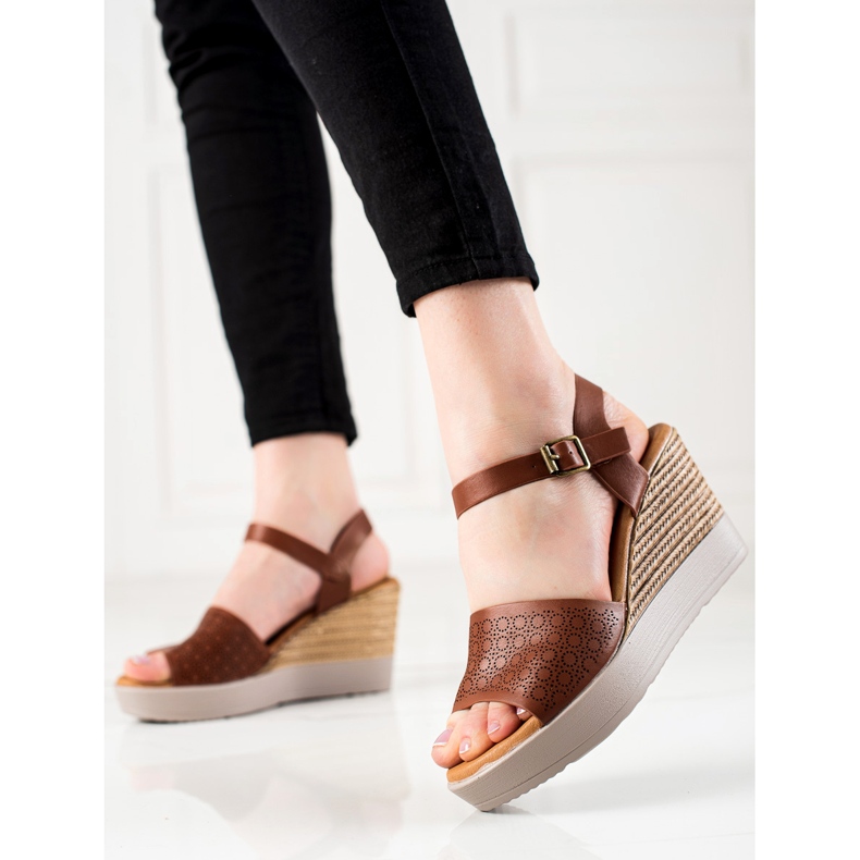 Clowse Lagane sandale na klinastu petu smeđa 1