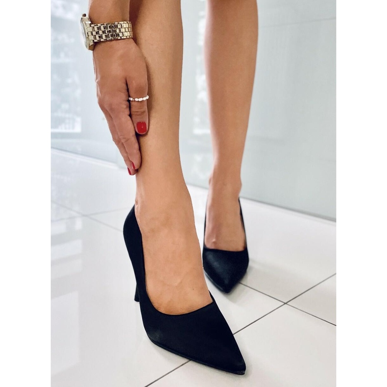 PA1 Cipele s jedinstvenom petom od Lesley Black crno 1