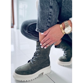 Roisin Green čizme od brušene kože na vezanje zelena 1