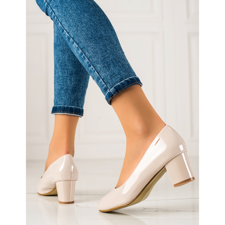 Goodin Elegantne lakirane pumpice bež 1