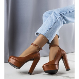 PA1 Smeđe cipele s visokom petom iz Adele smeđa 1