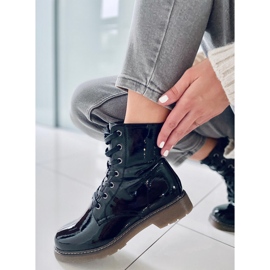 PA1 Čizme Martensiaki lakirane Mike Black Patent Pu crna 1