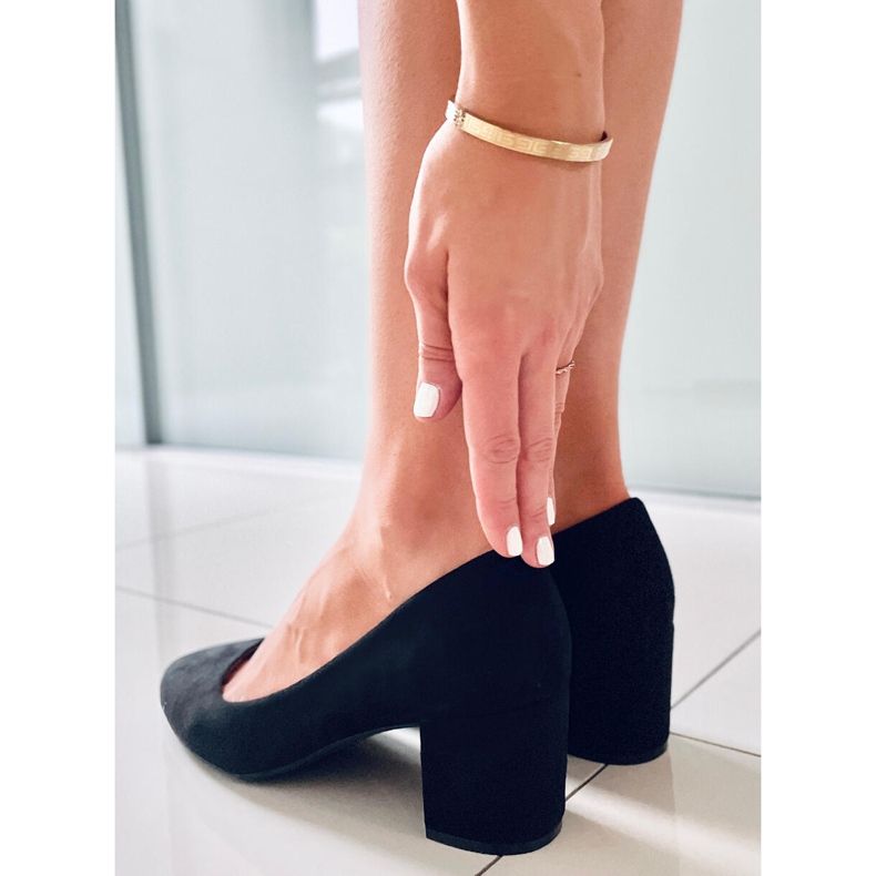 Cipele s niskom petom Louise Black crno 1