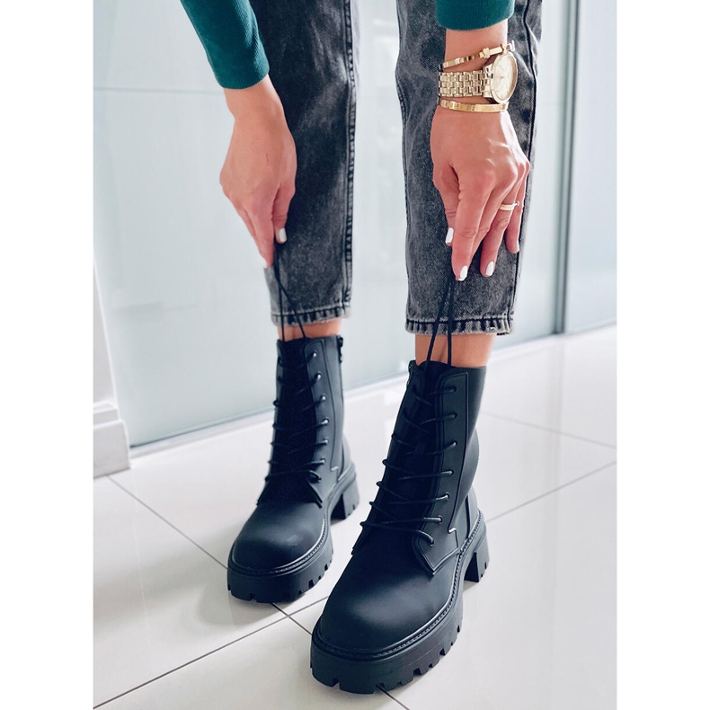 PA1 Tamar Crne čizme na vezanje crno 1