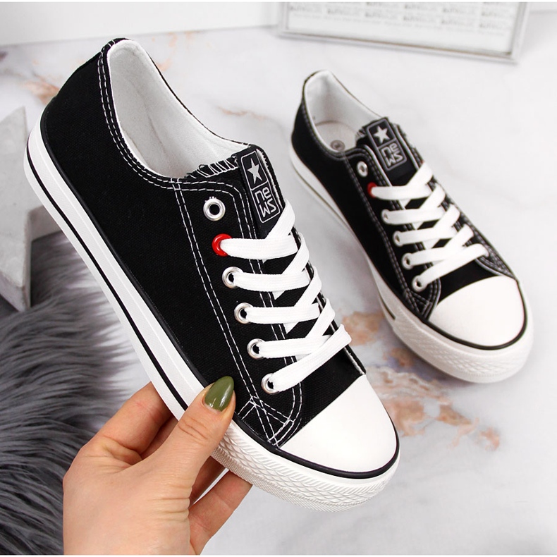 News Crne tekstilne niske tenisice NOVOSTI crna 2