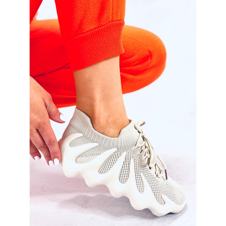 BM Eaton Beige tenisice s čarapama bež 2