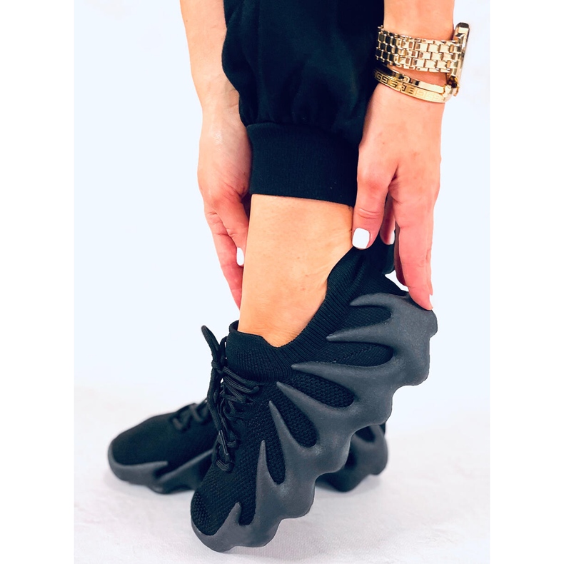 BM Eaton crne tenisice s čarapama crno 1