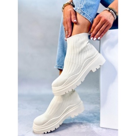 BM Withers Beige rastezljive gležnjače bež 2