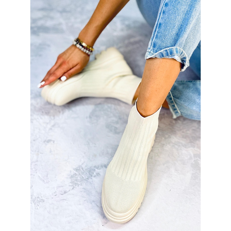 BM Withers Beige rastezljive gležnjače bež 1