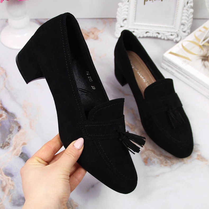 Ženske brogove od crne antilop kože iz Sergio Leonea crno 1