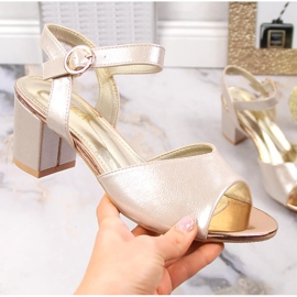 Vinceza 20157 zlatne ženske sandale na šiljci zlatna 1