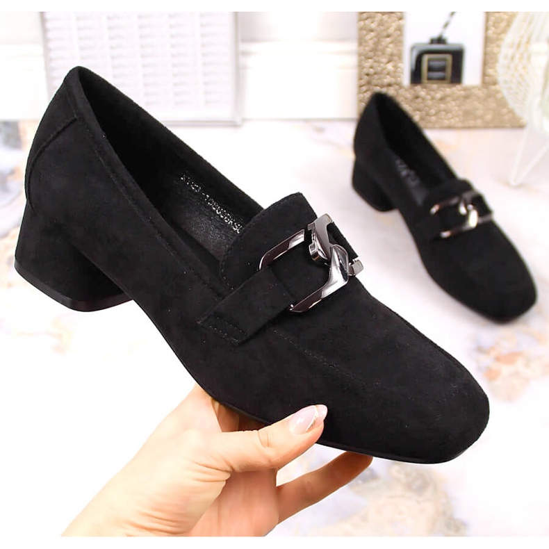 Crne cipele od brušene kože na nisku petu Vinceza 10869 crno 1