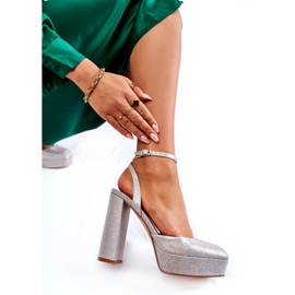 Ženske sjajne sandale na srebrnom postu srebro 3