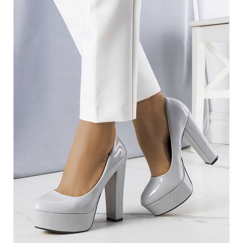 BM Sive cipele s visokom petom iz Kari siva 1