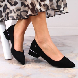 Ženske crne cipele od brušene kože na špic Vinceza 20198 crno 1