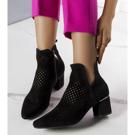 BM Crne ažurne gležnjače od Bernadette crna 1