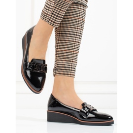 W. Potocki Ženske lakirane cipele s niskim klinom marke Potocki crna 1