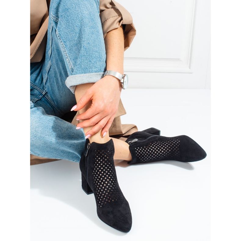 Ženske ažur čizme na nisku petu Vinceza crne crna 2