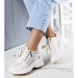 Bež tenisice na klin od Stacey 1